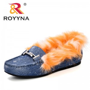 ROYYNA New Designer 2018 Autumn Winter Woman Plush Flats Shoes Fashion Hand-Sewn Loafers Female Warm Comfortable Casual ShoesV