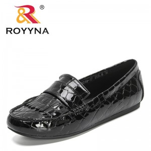 ROYYNA 2022 New Designers Fringe Single Shoes Genuine Leather Shoes Women Luxury Brand Loafers Ladies Casual Flat Shoes Feminimo