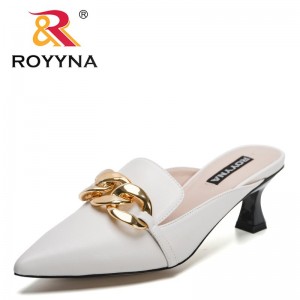 ROYYNA 2022 New Designers Metal Decration Mules Shoes Women Outsides Slides Luxury Brand Slipper Shoes Ladies zapatos de mujer